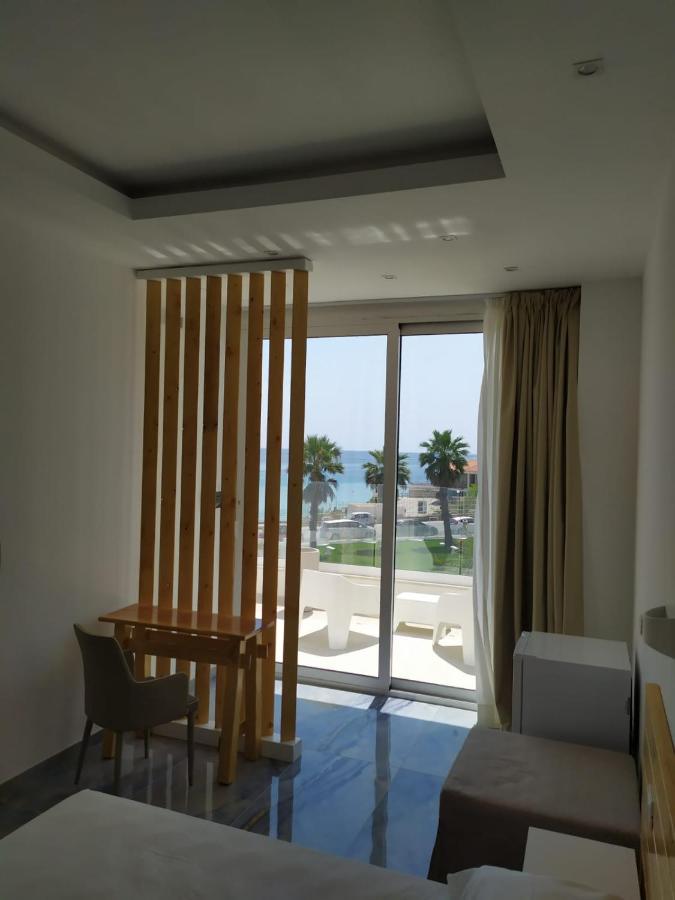 Jonium Hotel - Amazing Sea View And Swimming Pool 풀사노 외부 사진