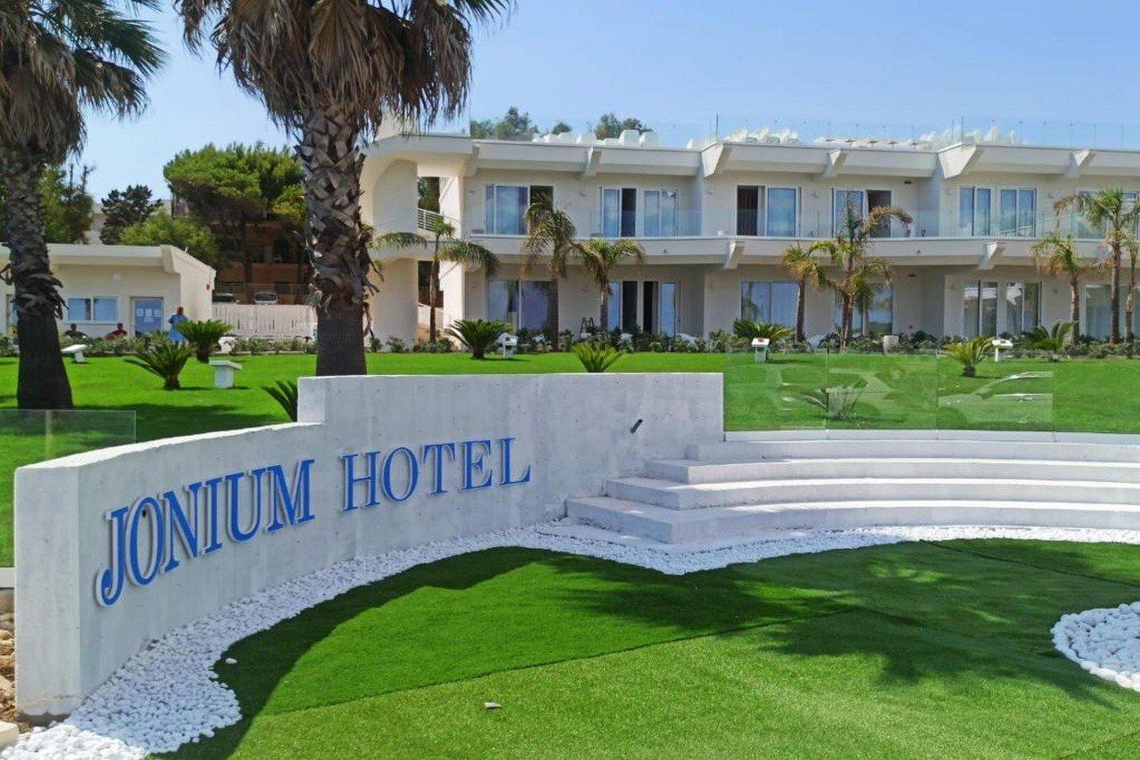 Jonium Hotel - Amazing Sea View And Swimming Pool 풀사노 외부 사진
