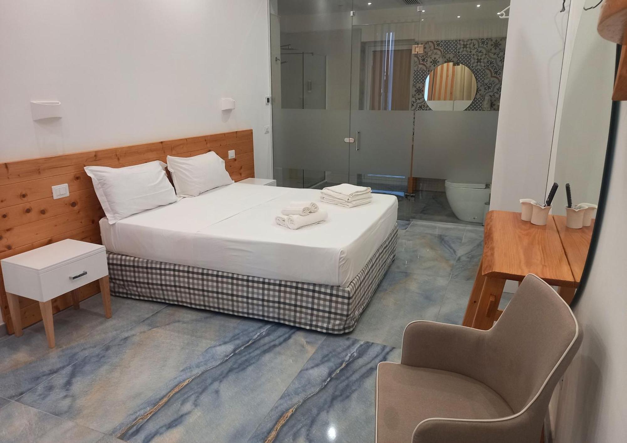Jonium Hotel - Amazing Sea View And Swimming Pool 풀사노 외부 사진