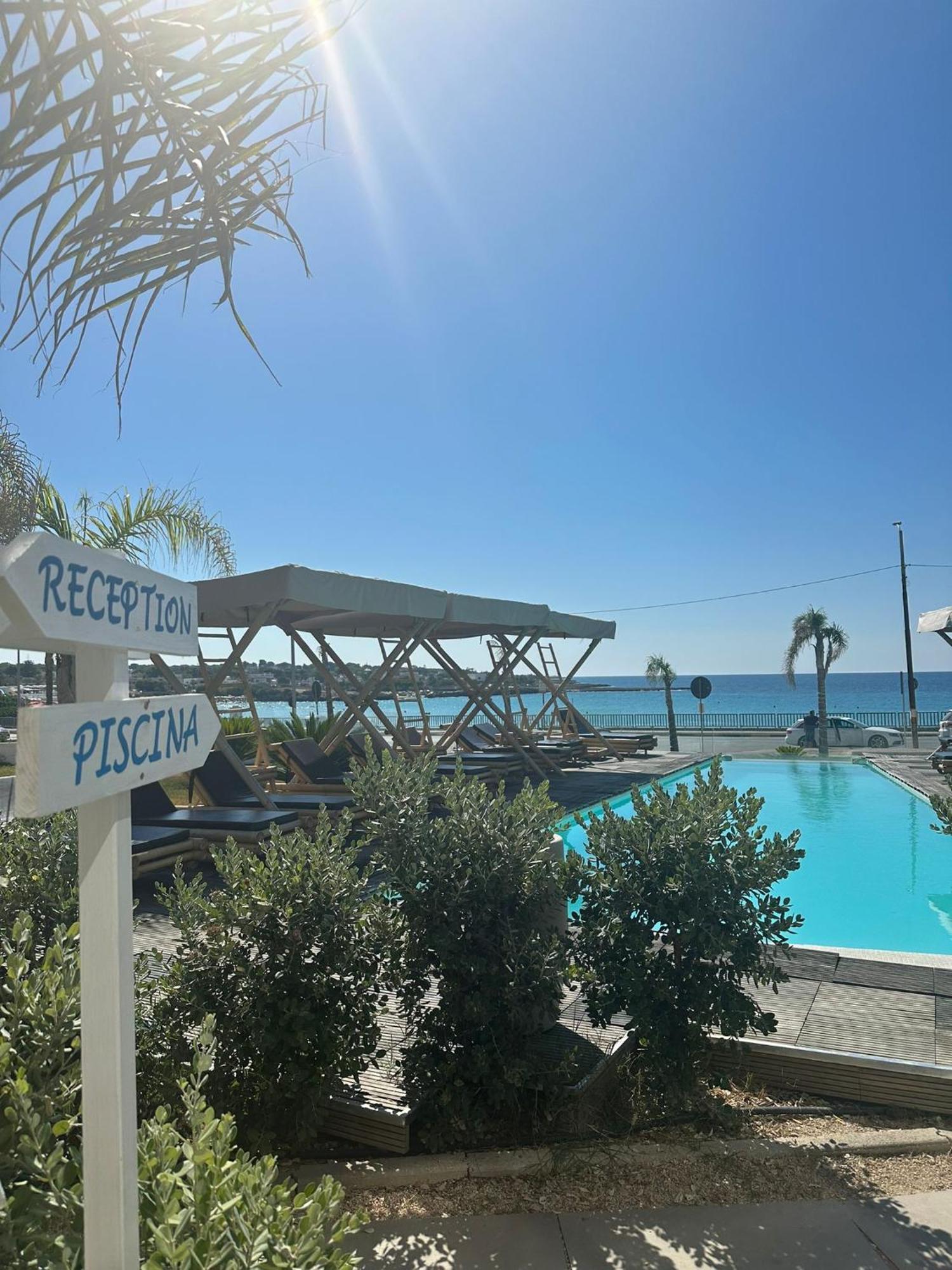 Jonium Hotel - Amazing Sea View And Swimming Pool 풀사노 외부 사진